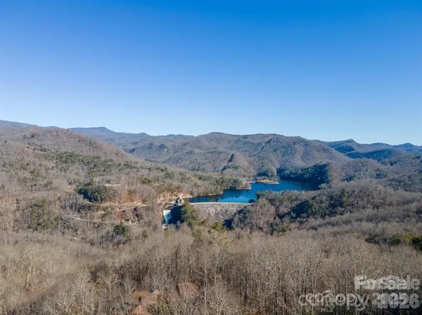 1211 Lake Forest Dr #48, Tuckasegee, NC 28783