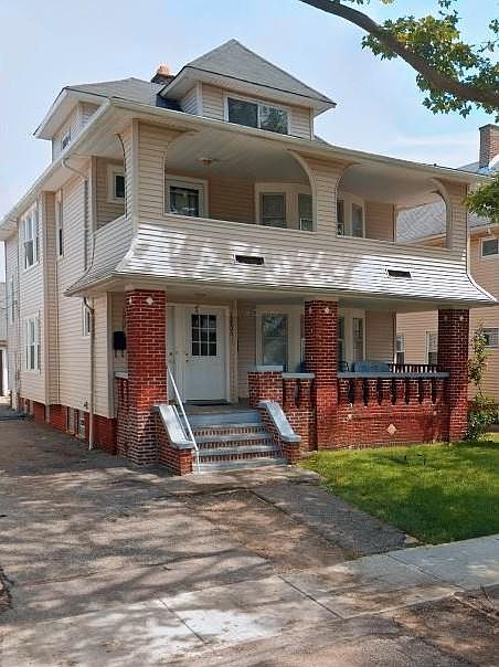 1st image of 10806 Almira Ave