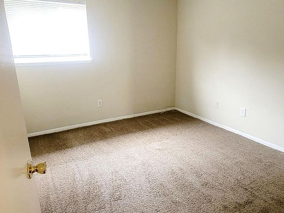 4th image of 1227 Nelson St APT D
