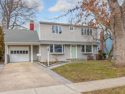 245 Walnut Street, Massapequa Park, NY, 11762