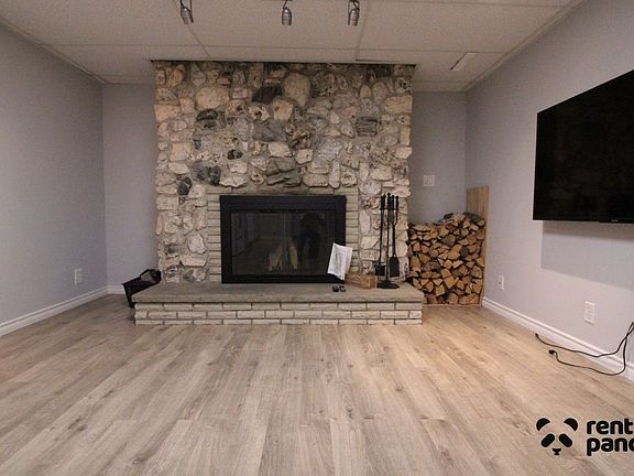 3rd image of 414 Pineview Bay #Basement