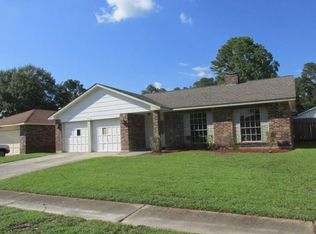 106 Knights Dr, Slidell, LA 70458