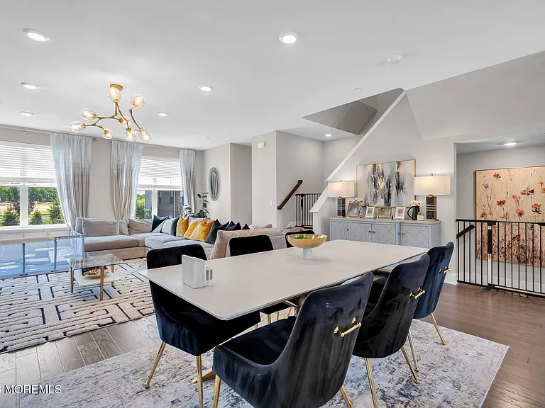 35 Kelly Way — Photo 6