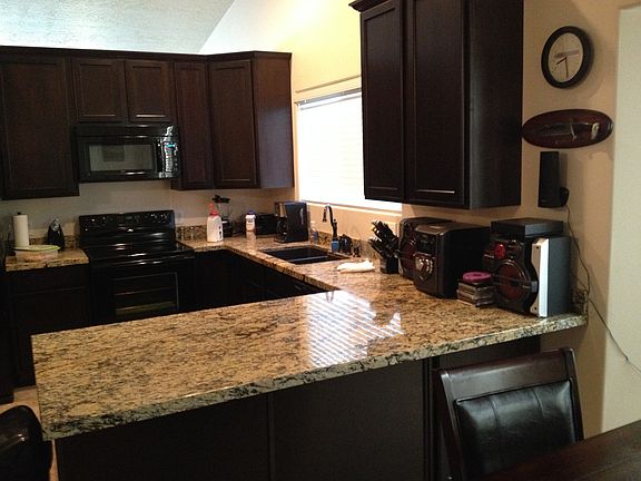 3rd image of 1323 W Barton Hollow Dr