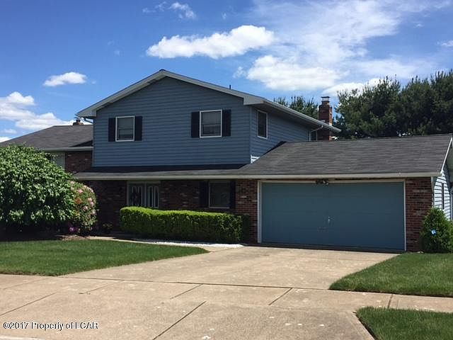 1st image of 305 E Oriole Dr