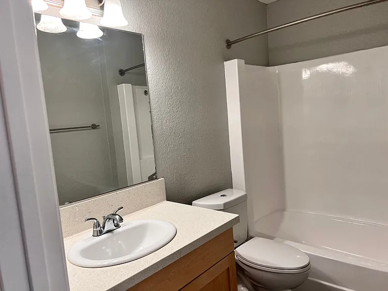 Countrywood Apartments — Photo 52