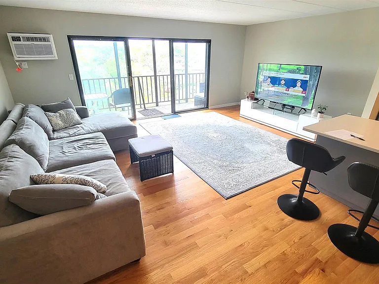 235 Winthrop St #4408 — Photo 3