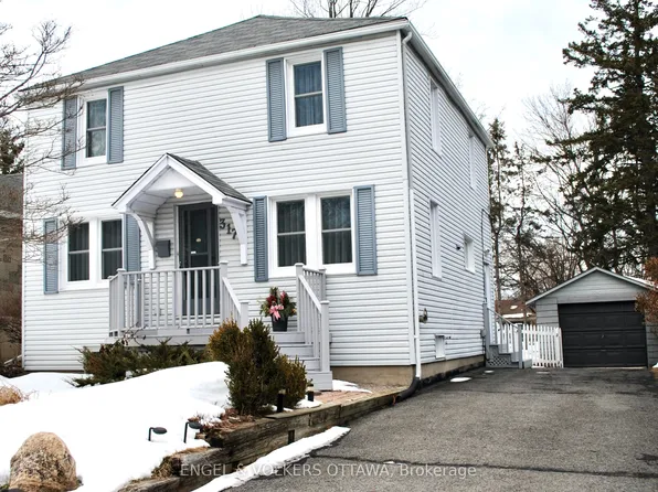 317 Summit Ave, Ottawa, ON K1H 5Z7