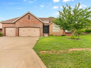 619 N Santa Monica Dr, Nixa, MO 65714
