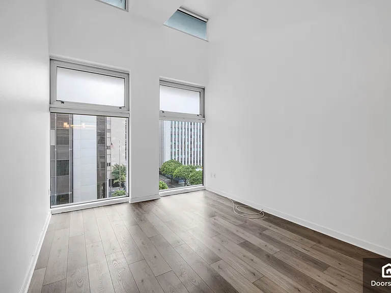 630 W 6th St #615 — Photo 11