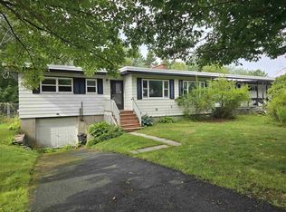 78/80 Glenwood Ave, Dartmouth, NS B2Y3G7