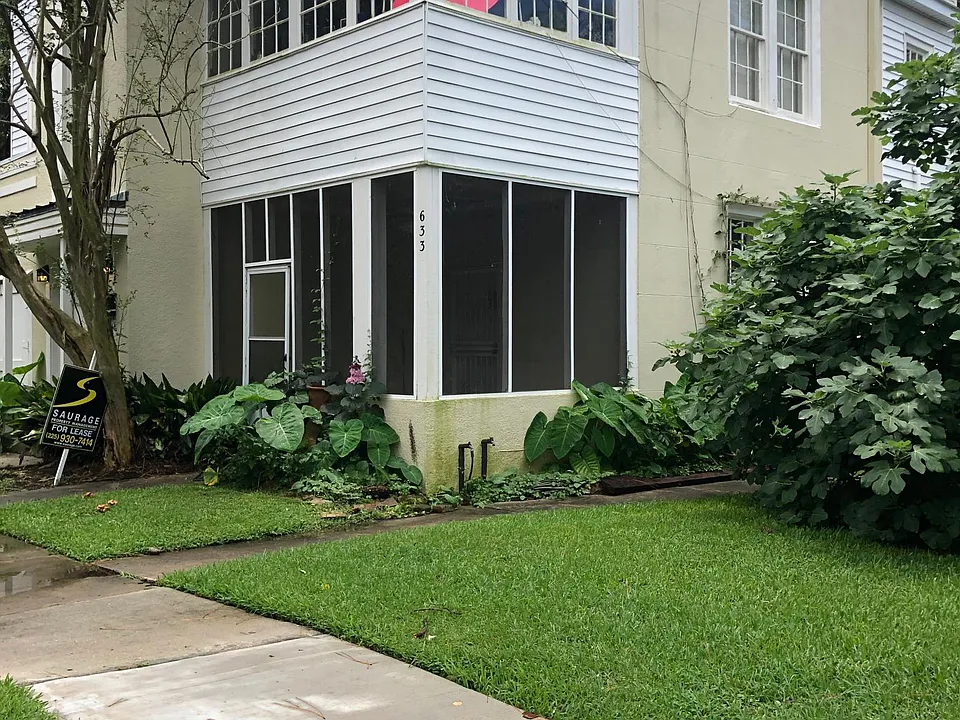 633 Bungalow Ln