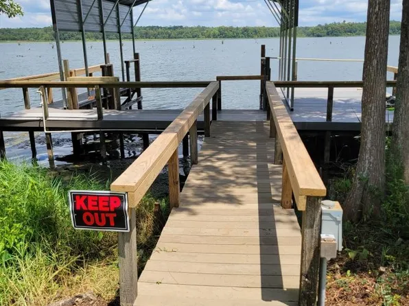 7779 Spring Creek Dr, Donalsonville, GA 39845