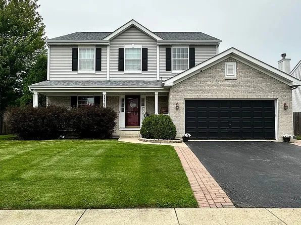 28700 W Schlesser Dr, Lakemoor, IL 60051