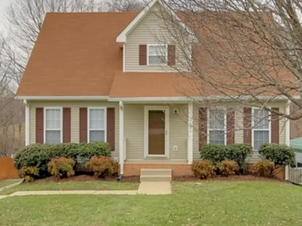 2691 Elkmont Dr, Clarksville, TN 37040