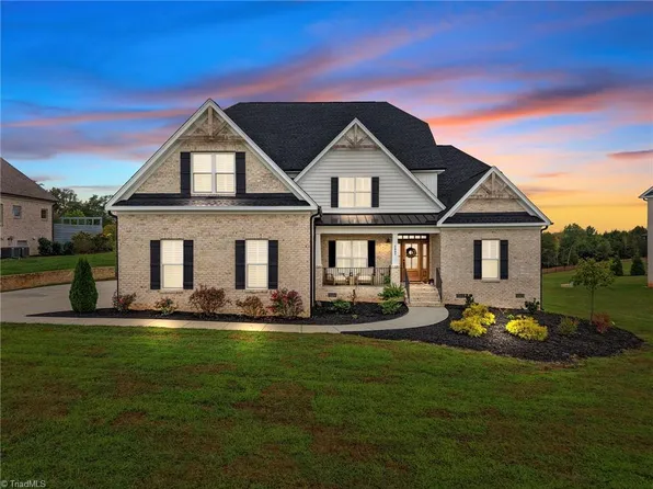 2007 Bob Jessup Dr, Greensboro, NC 27455