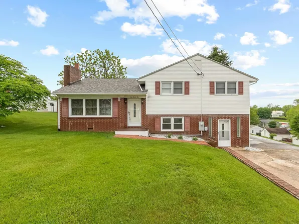 1045 Fisher Rd, Wytheville, VA 24382