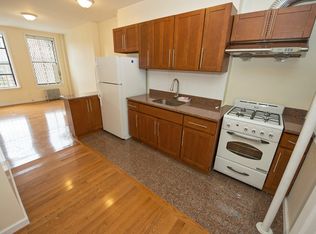 12 Delancey St APT 2, New York, NY 10002