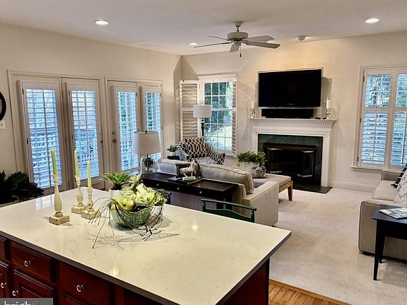 4th image of 68 Wincrest Dr