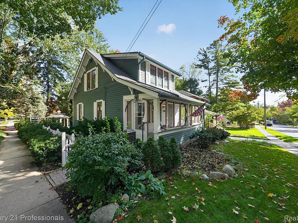 234 N Rogers St, photo 2