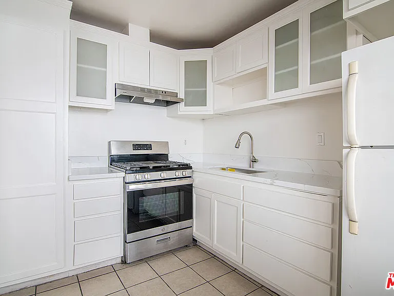 1937 S Bedford St #4 — Photo 7