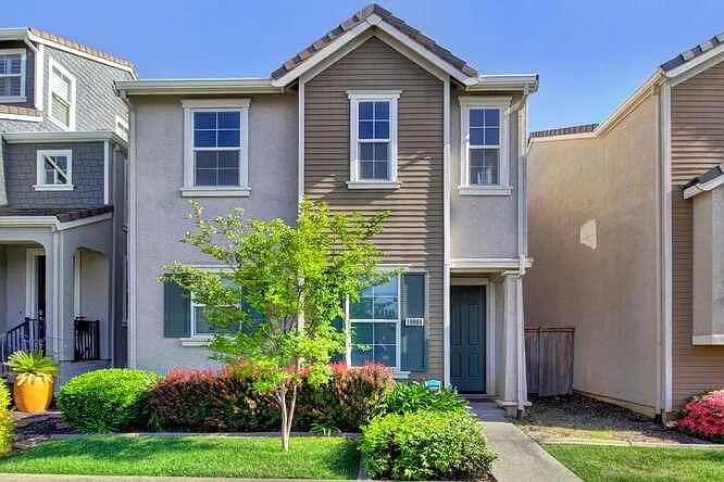 10888 Stourport Way photo 1