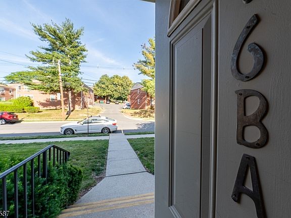 4th image of 42 York Drive