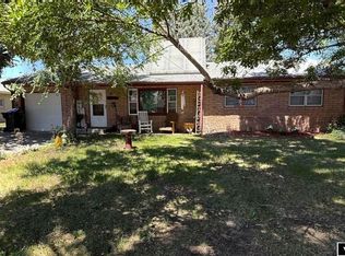 3262 Buena Vista Rd, Torrington, WY 82240