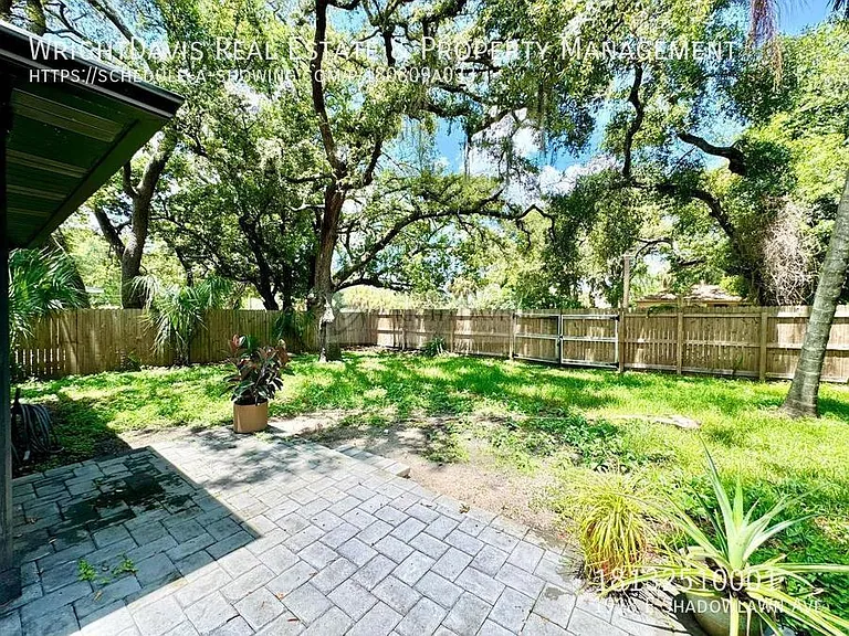 1918 E Shadowlawn Ave — Photo 26