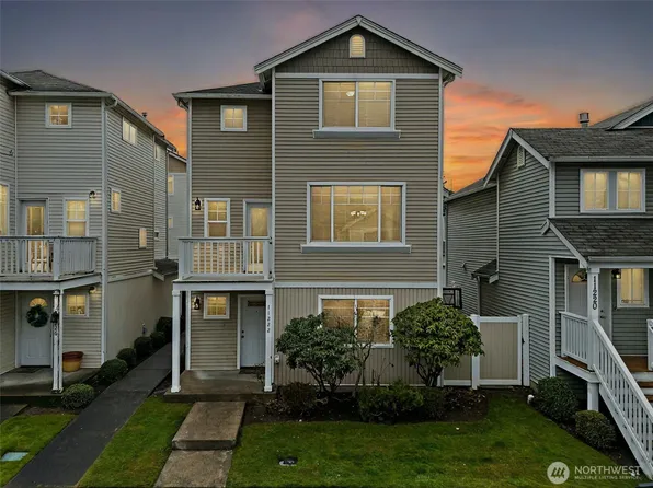 11222 3rd Avenue Ct E, Tacoma, WA 98445