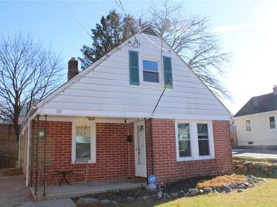 18 Doane St, Cranston, RI, 02910