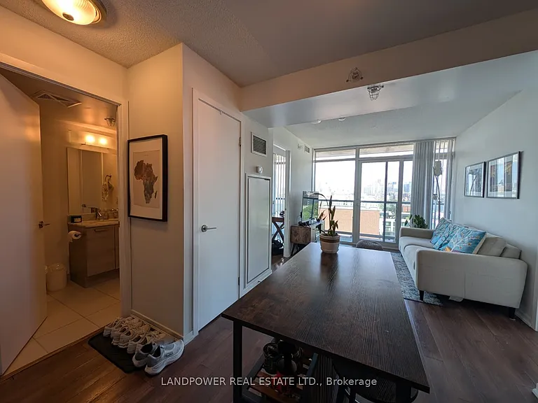 36 Lisgar St #1910E — Photo 2