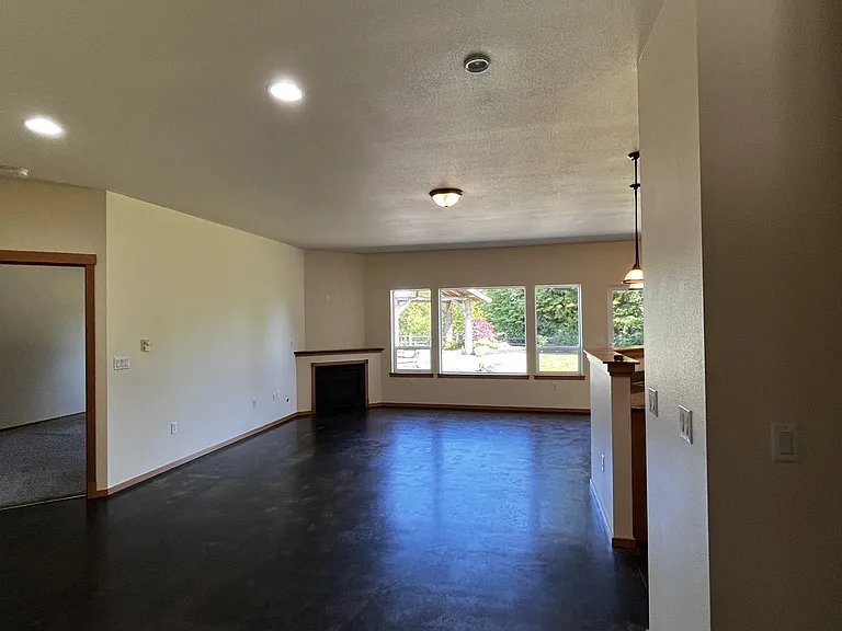 251 W Berry Ridge Rd — Photo 7