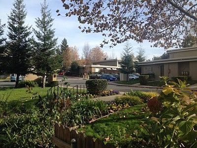 5th image of 4948 Stamas Ln APT 3