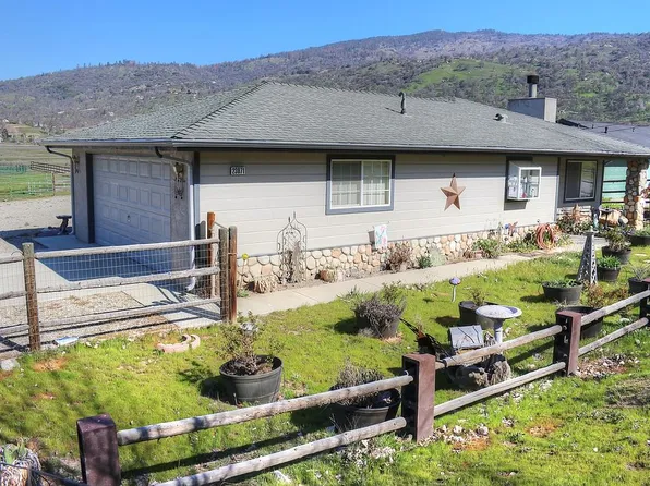 23871 Lakeview Dr, Tehachapi, CA 93561