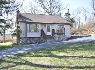 13 Maplewood Rd, Highland Mills, NY 10930