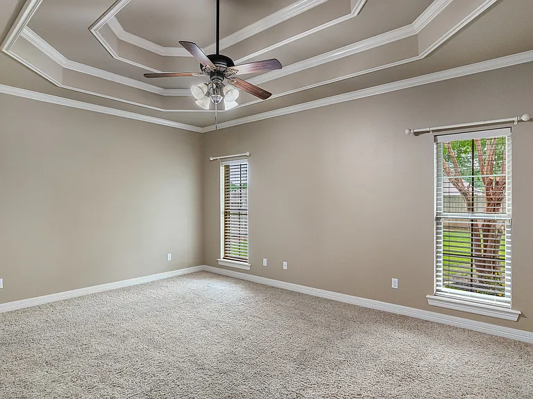 713 Saint Martin Ln — Photo 21