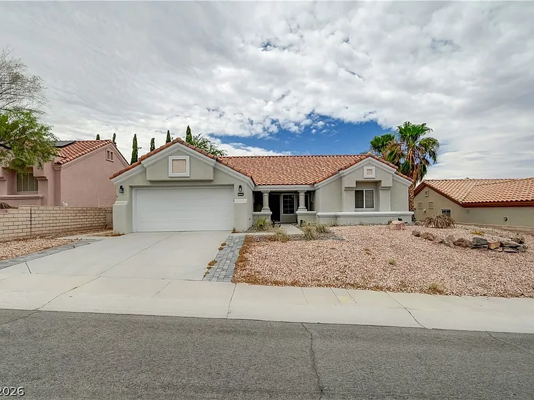 10000 Woodhouse Dr — Photo 1