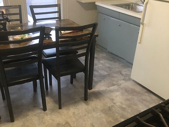 5th image of 40 Seafoam Ave #2