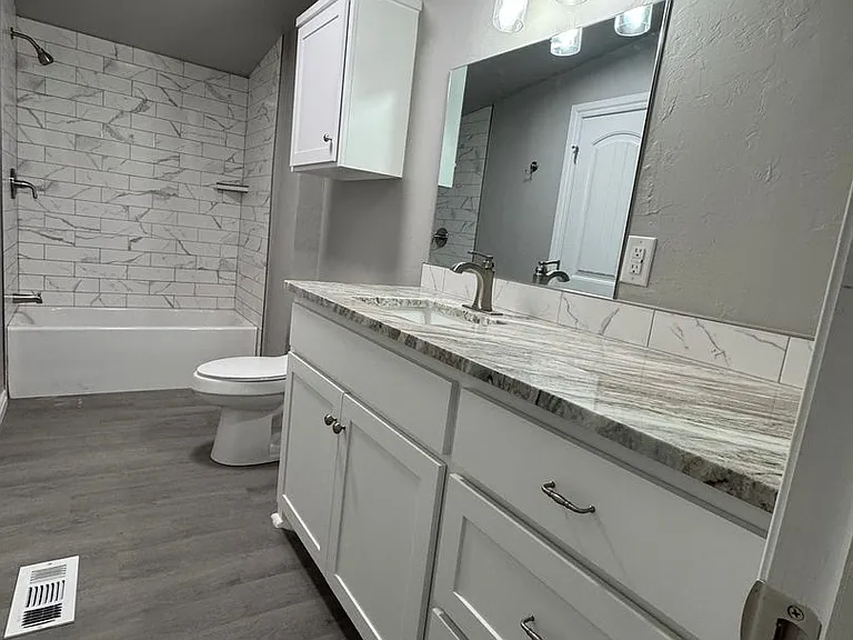 602 C St — Photo 10
