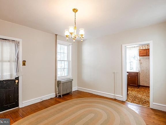 5th image of 40 W Wyomissing Ave