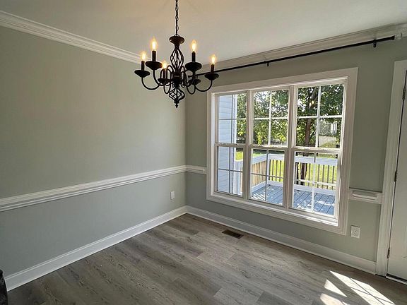 3rd image of 712 Ashley Meadows Drive