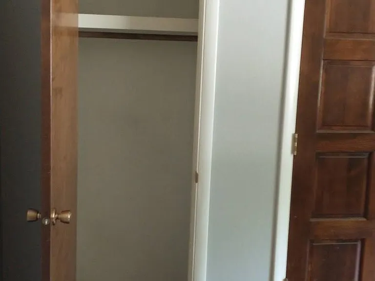 COAT CLOSET