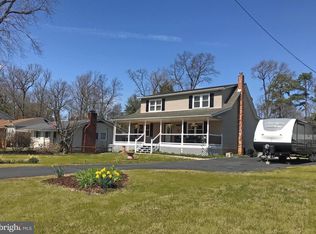 7858 W Riverside Dr, Pasadena, MD 21122