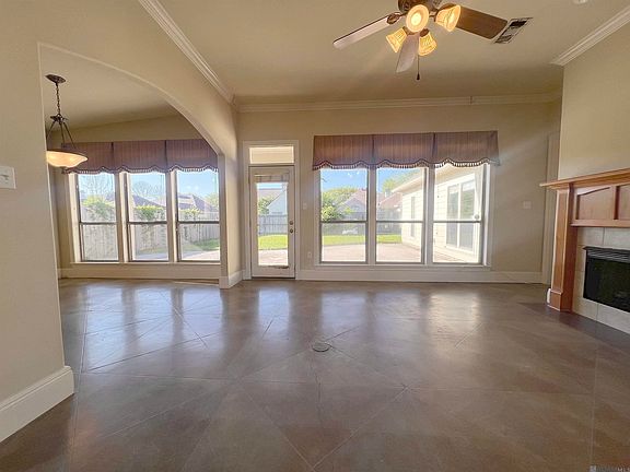 3rd image of 10335 Springpark Ave