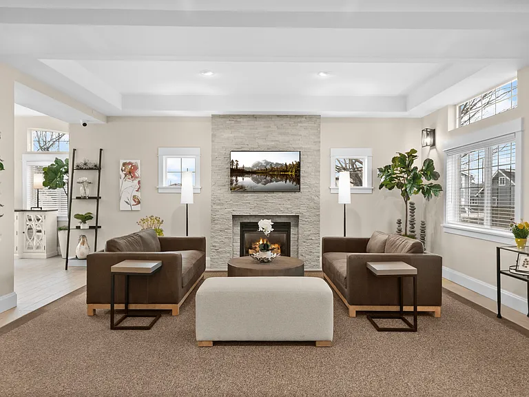 Clubhouse Lounge
