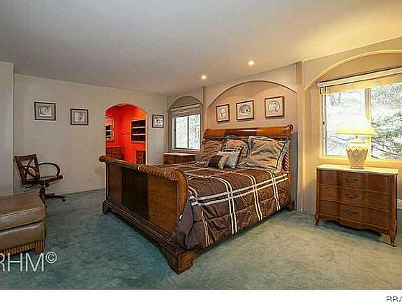 4th image of 27347 Alpen Dr