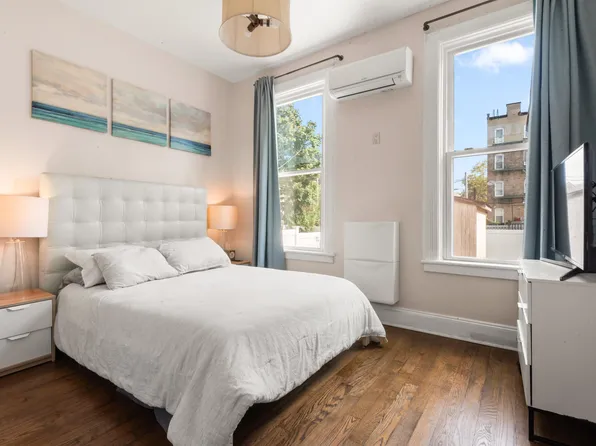 106 Reservoir Avenue image 10 of 27