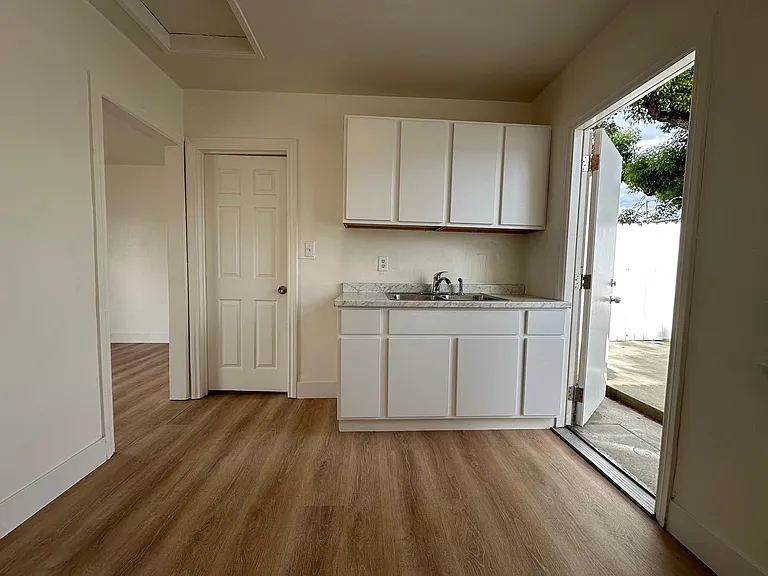 5112 W Mission Blvd #1 — Photo 4
