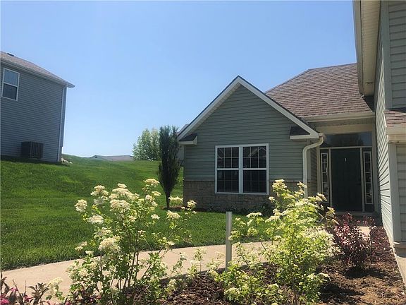 4th image of 3402 Stardust Dr